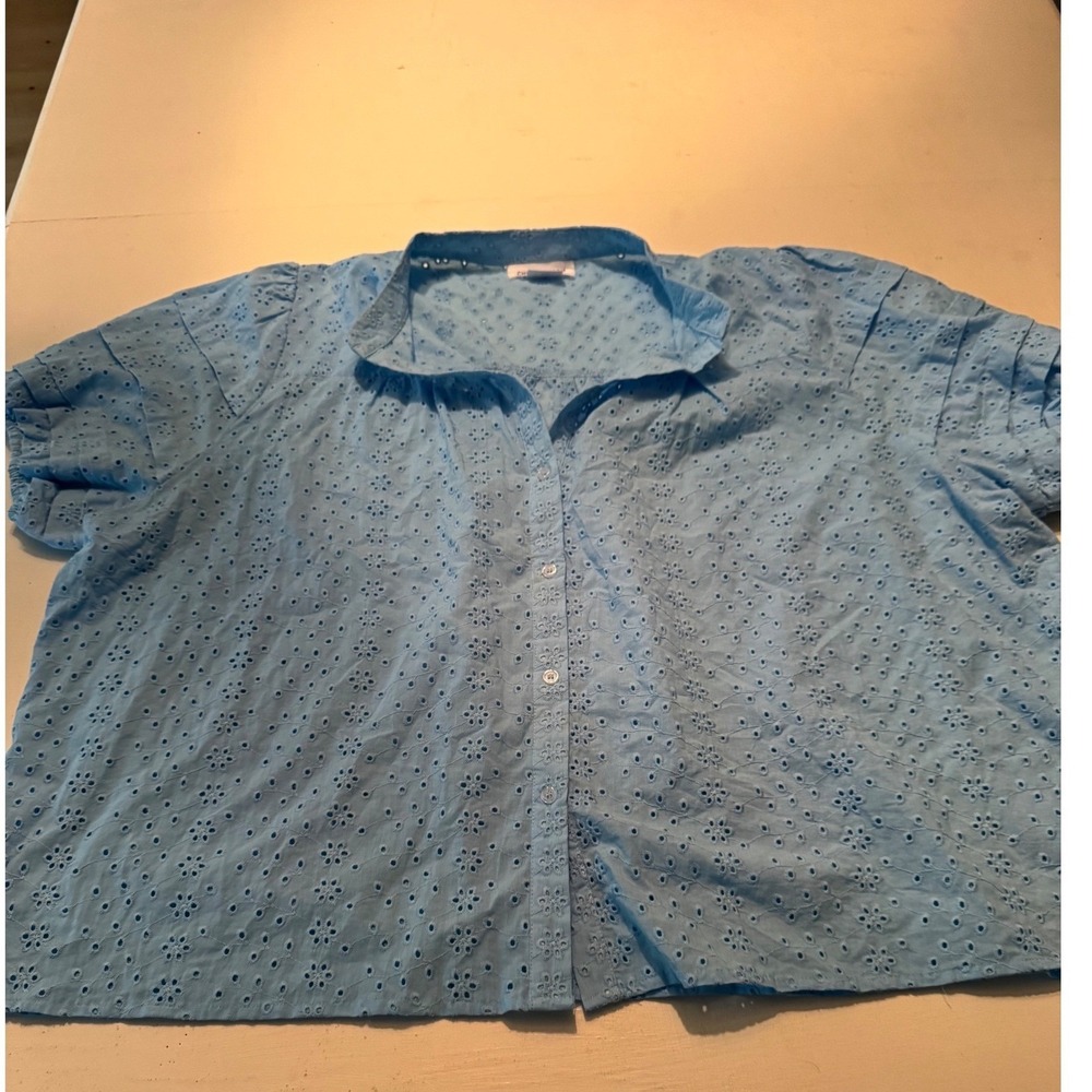 Chic Soul Light Blue Eyelet Cotton Button Down Blouse Top 2X CS7391208-PD